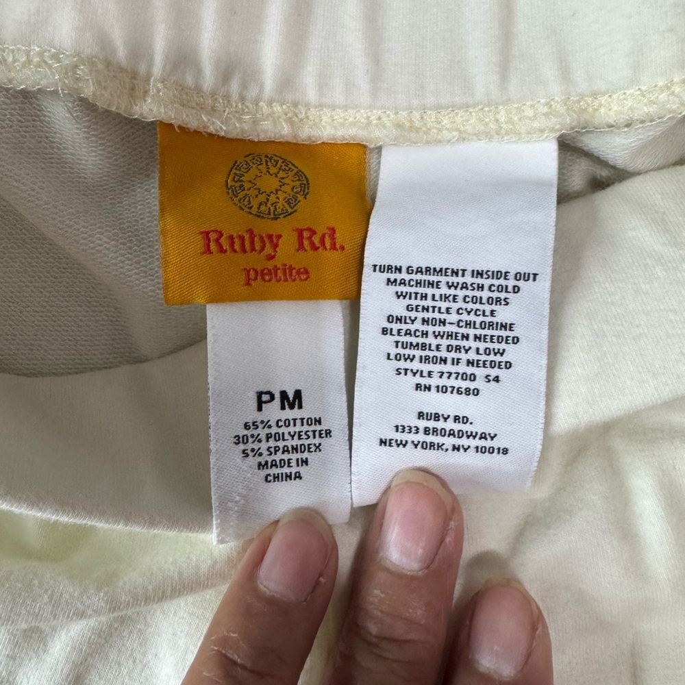 Ruby Rd. Cream Petite Pants - Picture 3 of 6